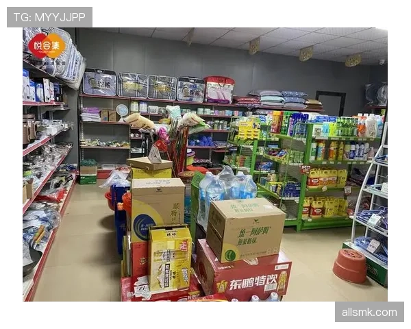 张楠这生活绝对不是咱们想象的,家里那摆件柜够一个小卖部开的节奏了吧? 张楠这生活绝对不是咱们想象的,家里那摆件柜够一个小卖部开的节奏了吧?